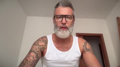 Snapshot of zkopa69 chatting on 10-18-25, 07:31 zkopa69 online show from 10-18-25, 07:31