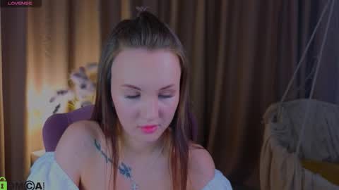 Snapshot of zlata__fox chatting on 10-13-25, 04:18 Zlata Mon Tue Thu Fri Sun Sa GMT 3 0000pm - 0600pm online show from 10-13-25, 04:18