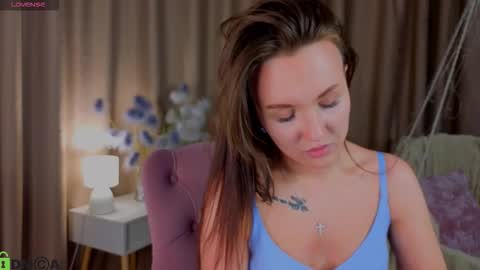 Snapshot of zlata__fox chatting on 10-19-25, 03:56 Zlata Mon Tue Thu Fri Sun Sa GMT 3 0000pm - 0600pm online show from 10-19-25, 03:56