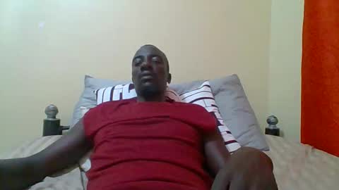 Zlatann2012 online show from 10-29-25, 04:09