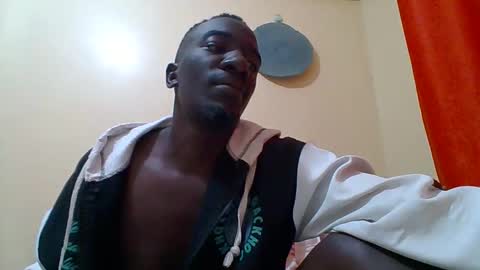 Zlatann2012 online show from 01-17-26, 06:55