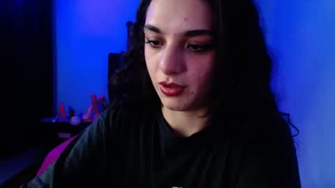 Snapshot of zoe_0111 chatting on 01-31-25, 08:43 zoe_0111 online show from 01-31-25, 08:43