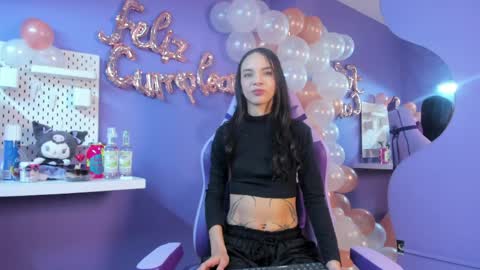 Zoe online show from 04-12-26, 04:17