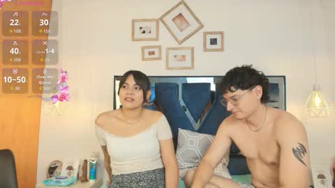 Snapshot of zoe_and_dylan_ chatting on 11-10-25, 12:04 Zoe and dylan online show from 11-10-25, 12:04