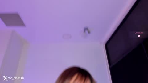 Zoe online show from 04-06-26, 11:38