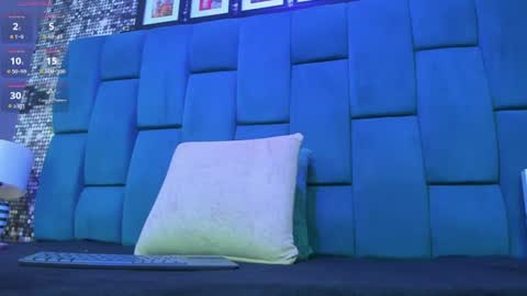 zoe_blosson online show from 07-16-26, 07:20