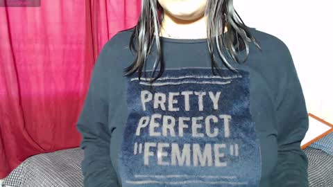 Snapshot of zoe_bronw chatting on 12-10-24, 11:00 Zoe Bronw online show from 12-10-24, 11:00