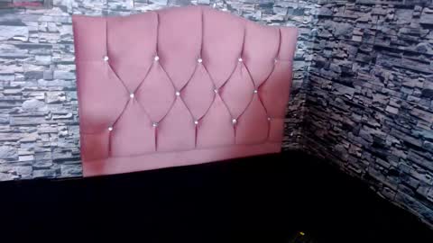 Snapshot of zoe_bronw chatting on 12-01-25, 01:49 Zoe Bronw online show from 12-01-25, 01:49