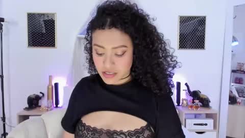 Zoe Gruber online show from 10-01-25, 10:16