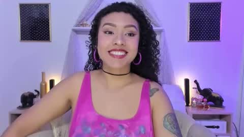 Zoe Gruber online show from 10-04-25, 05:00