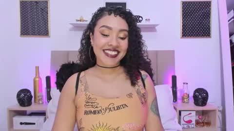 Zoe Gruber online show from 10-17-25, 07:38