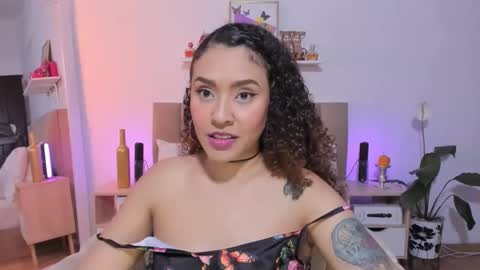 Zoe Gruber online show from 01-17-26, 01:21