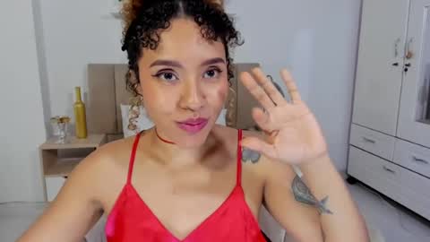 Snapshot of zoe_gruber chatting on 07-05-26, 04:19 Zoe Gruber online show from 07-05-26, 04:19