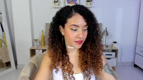 Snapshot of zoe_gruber chatting on 07-11-26, 01:08 Zoe Gruber online show from 07-11-26, 01:08
