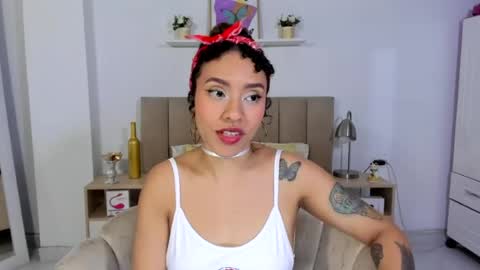 Snapshot of zoe_gruber chatting on 07-20-26, 12:03 Zoe Gruber online show from 07-20-26, 12:03