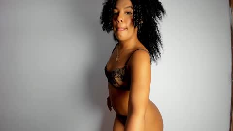 zoe_hot55 online show from 01-16-25, 03:13