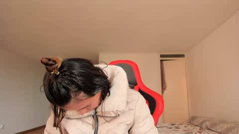 ZOE online show from 02-04-25, 09:41