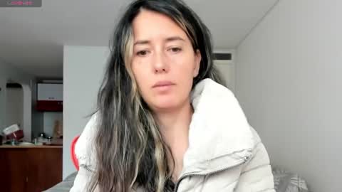 Snapshot of zoe_jeane_beker chatting on 07-20-26, 07:49 ZOE online show from 07-20-26, 07:49