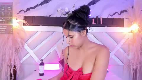 Zoey  online show from 04-18-26, 11:38