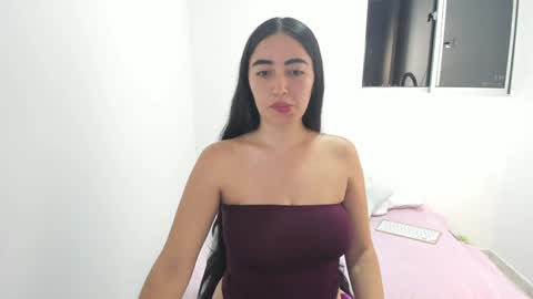 zoe_jones7 online show from 01-17-25, 03:45