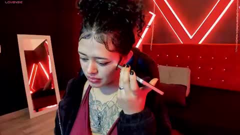 Snapshot of zoe_lara_34 chatting on 07-06-26, 03:58 zoe online show from 07-06-26, 03:58