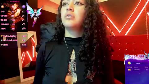 Snapshot of zoe_lara_34 chatting on 07-14-26, 10:21 zoe online show from 07-14-26, 10:21