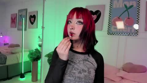 Snapshot of zoe_lynch_ chatting on 06-03-26, 12:19 Zoe Lynch online show from 06-03-26, 12:19