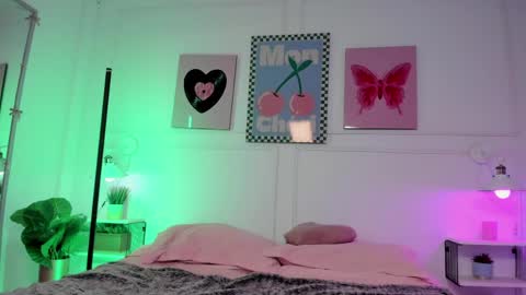 Snapshot of zoe_lynch_ chatting on 06-03-26, 02:33 Zoe Lynch online show from 06-03-26, 02:33