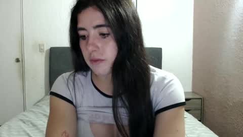 Zoe online show from 01-11-25, 03:55