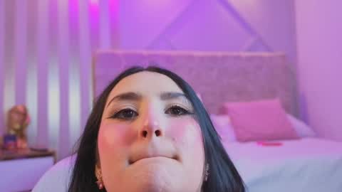 zoe_moon__ online show from 04-11-26, 02:38