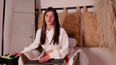 Snapshot of zoe_olsen__ chatting on 12-25-24, 02:56 Zoe Olsen online show from 12-25-24, 02:56