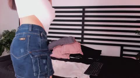 Snapshot of zoe_olsen__ chatting on 01-02-25, 03:29 Zoe Olsen online show from 01-02-25, 03:29