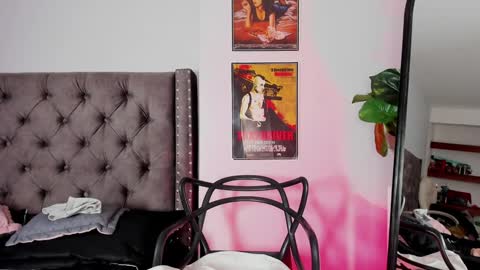 Snapshot of zoe_olsen__ chatting on 01-14-25, 03:26 Zoe Olsen online show from 01-14-25, 03:26