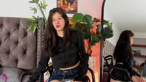 Snapshot of zoe_olsen__ chatting on 02-07-25, 01:32 Zoe Olsen online show from 02-07-25, 01:32