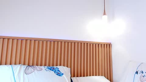 Zoe online show from 01-11-25, 05:29