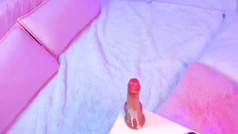 Zoe online show from 01-28-25, 05:56