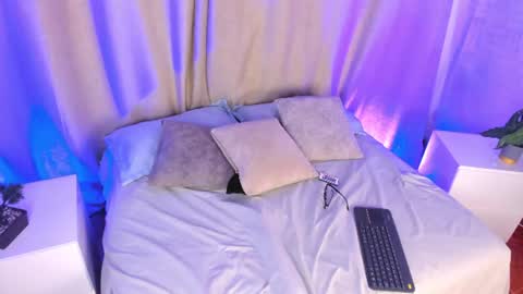 Snapshot of zoe_rousee_ chatting on 07-02-26, 12:11 zoe_rousee_ online show from 07-02-26, 12:11