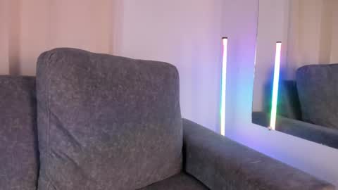 Zoe online show from 02-10-25, 07:49