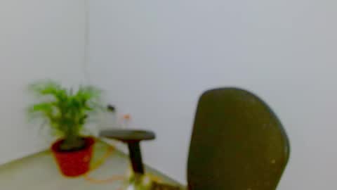 Snapshot of zoe_sexy69 chatting on 12-22-25, 01:24 ZOE online show from 12-22-25, 01:24