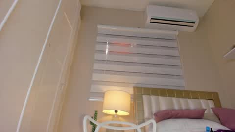 Hi guys i am Zoe  online show from 01-29-25, 05:45