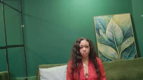 zoe_taylor2001 online show from 01-06-26, 01:59