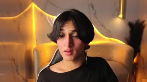 Snapshot of zoe_tp chatting on 11-26-25, 07:59 Zoe online show from 11-26-25, 07:59