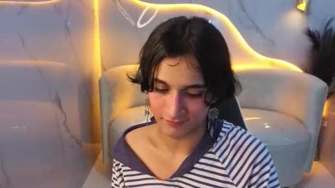 Snapshot of zoe_tp chatting on 11-30-25, 12:47 Zoe online show from 11-30-25, 12:47