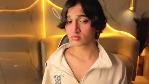 Snapshot of zoe_tp chatting on 12-02-25, 08:04 Zoe online show from 12-02-25, 08:04