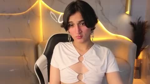 Snapshot of zoe_tp chatting on 12-03-25, 08:40 Zoe online show from 12-03-25, 08:40