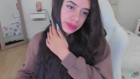 Snapshot of zoe_turnner_18 chatting on 02-10-25, 05:41 Zoe online show from 02-10-25, 05:41