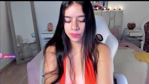 Snapshot of zoe_turnner_18 chatting on 09-19-25, 11:44 Zoe online show from 09-19-25, 11:44