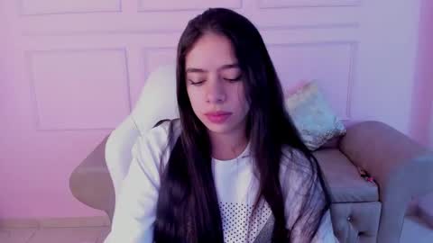 Snapshot of zoe_turnner_18 chatting on 10-10-25, 11:53 Zoe online show from 10-10-25, 11:53