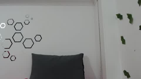 Carolina online show from 10-27-25, 09:08