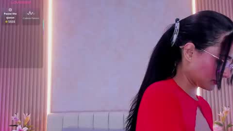 Snapshot of zoebarlowe chatting on 10-21-25, 07:14 zoebarlowe online show from 10-21-25, 07:14